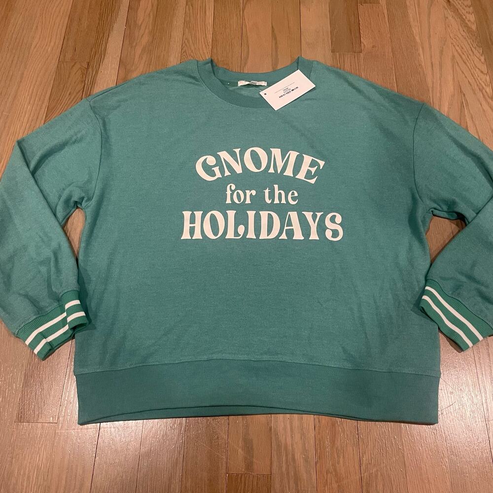 Z Supply Gnome for the Holidays Crew in Green Pine. Size Large